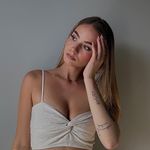 juliakostera Instagram